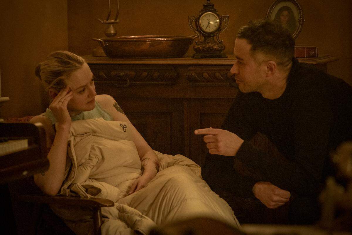 Dakota Fanning, left, and writer/director Bryan Bertino on the set of Paramount Pictures' "Vicious."