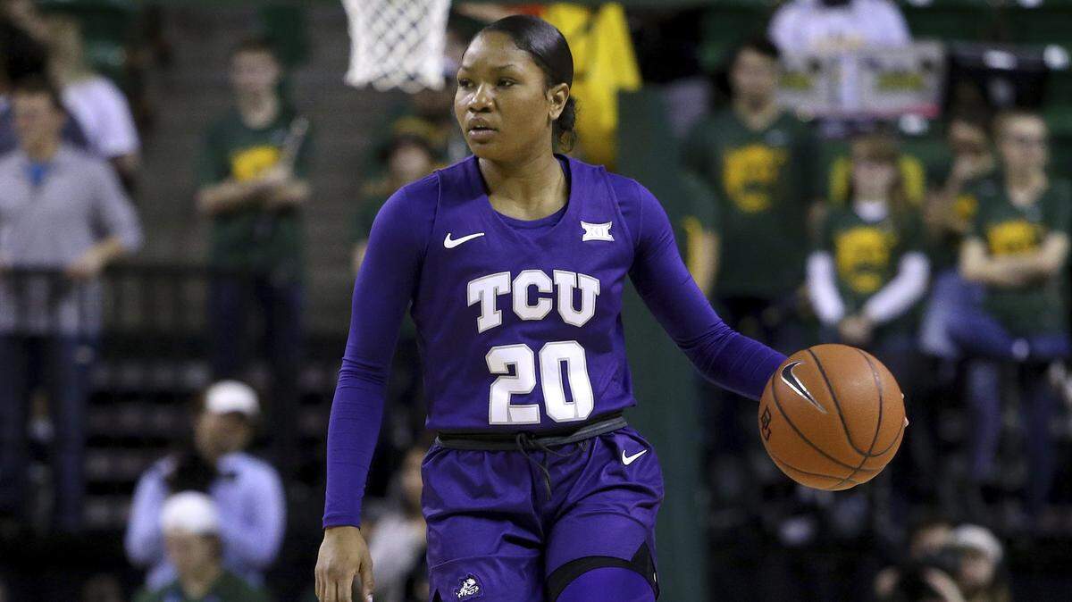 TCU guard Lauren Heard, in action Wednesday against Baylor, led the Horned Frogs with 23 points and 11 rebounds during Sunday’s 82-72 victory over Iowa State at Schollmaier Arena.