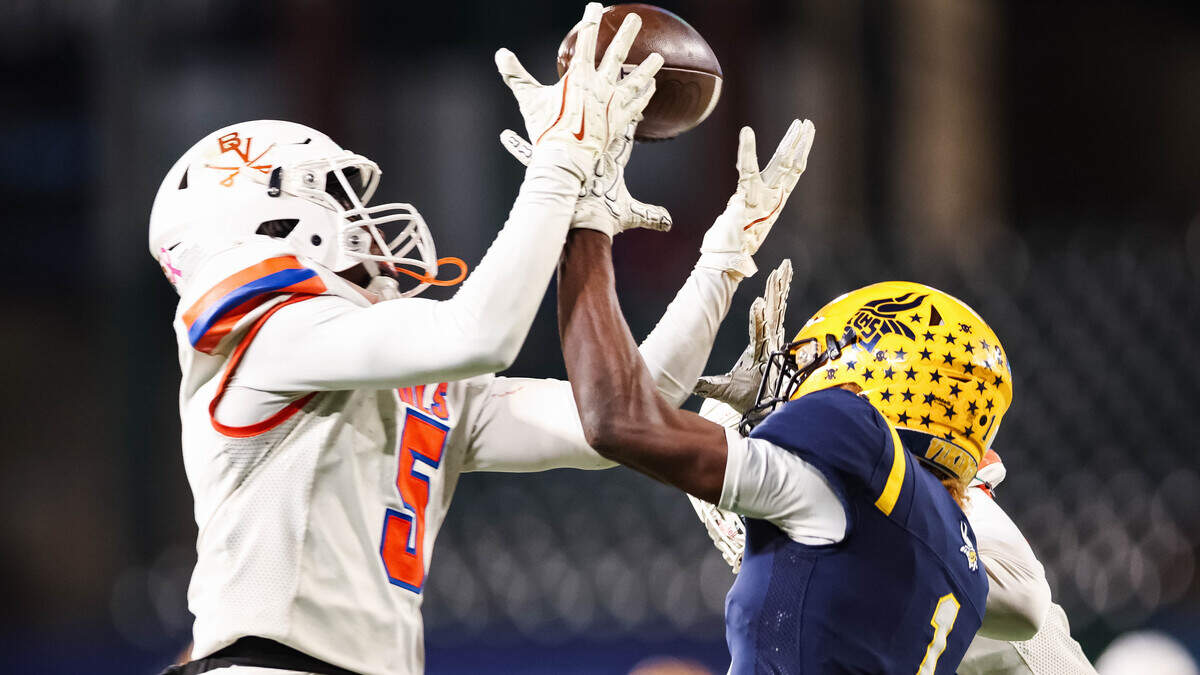Here are the Fort Worth-area high school football district standings through Week 10