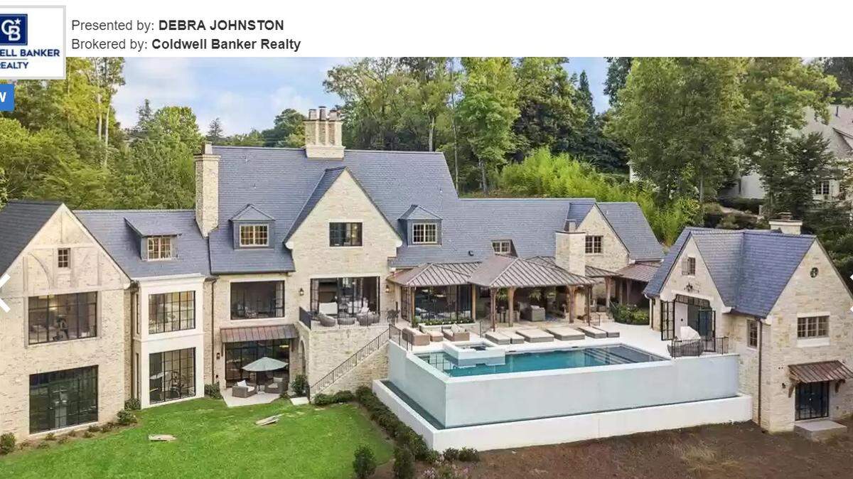 A smart mansion that sits on 6.5 acres as hit the real estate market in Atlanta for $9.8 million.