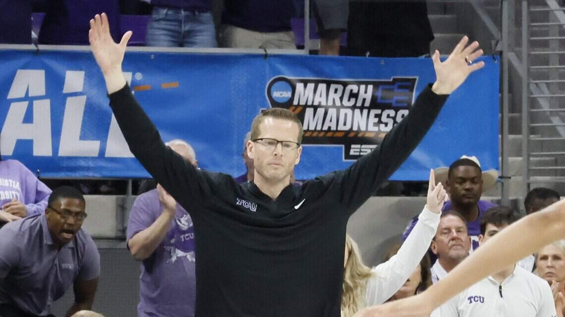 Why Mark Campbell used a new approach to rebuild No. 15 TCU women’s roster