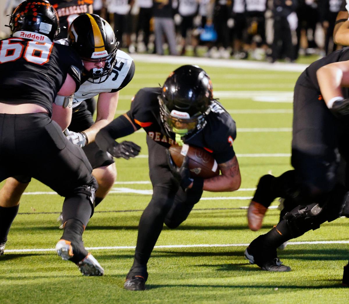 Aledo will face Comal Smithson Valley in the Class 5A D1 State Championship on Friday at 7 p.m. CT.