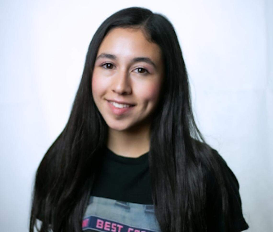 Profile Image of Nicole Lopez