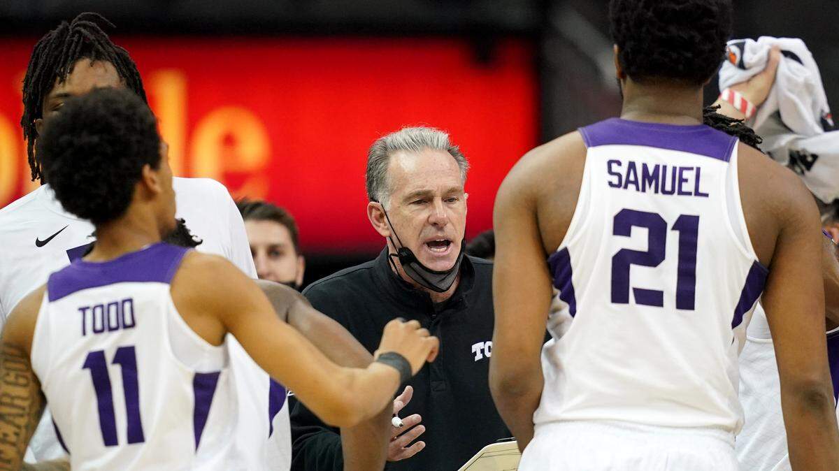 TCU coach Jamie Dixon landed his first commit for the 2022 class on Monday.