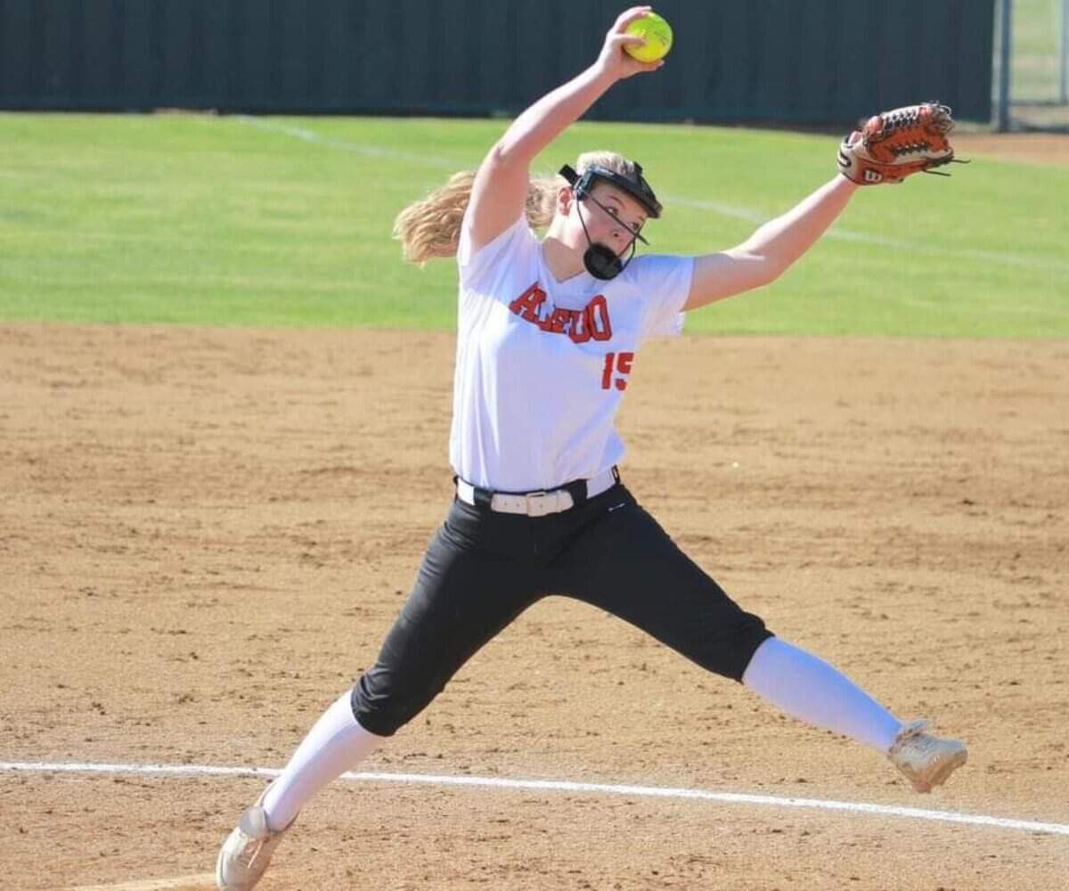 Aledo junior Kayleigh Smith has posted a 17-5 record this season in helping the Ladycats reach the UIL state tournament.