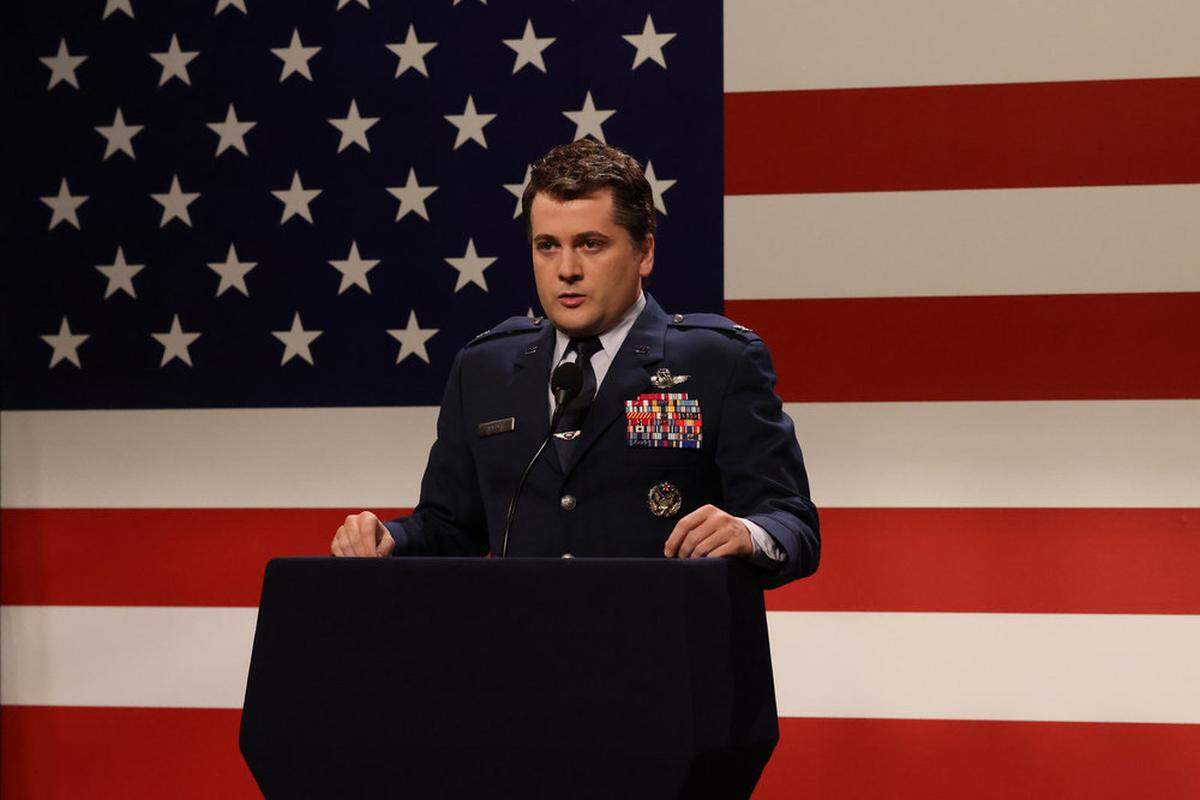 Jeremy Culhane as a general during the Pete Hegseth Cold Open during the season 51 premiere on Saturday, October 4, 2025. Cuhlane was the first cast member of the season on camera.