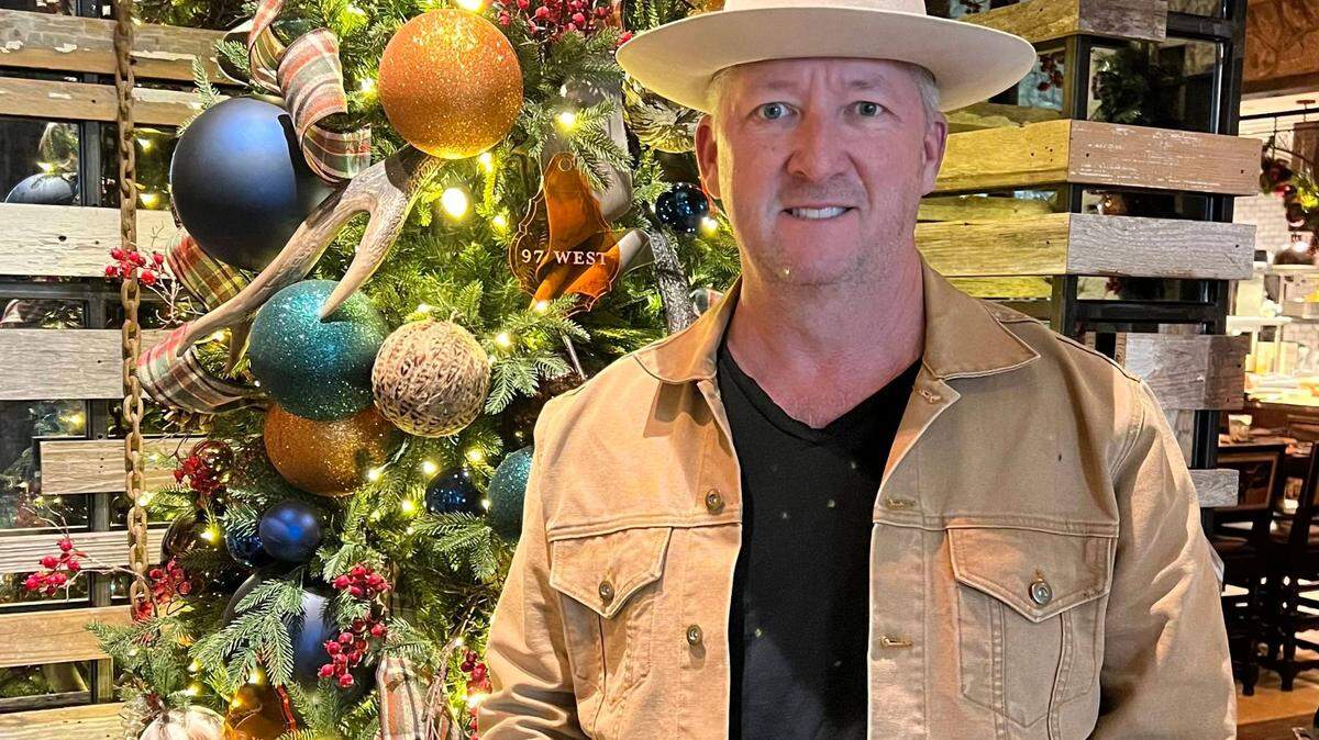 Fort Worth Chef Tim Love is asking​ folks to donate their new or gently used cowboy hats and boots to Tannahill’s Tavern & Music Hall. Tarrant County youth between 13 to 18 years old who are participating in Texas 4-H programs will benefit from the holiday season donations. 