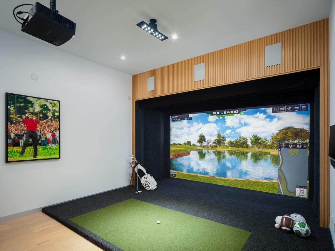 Golf simulator