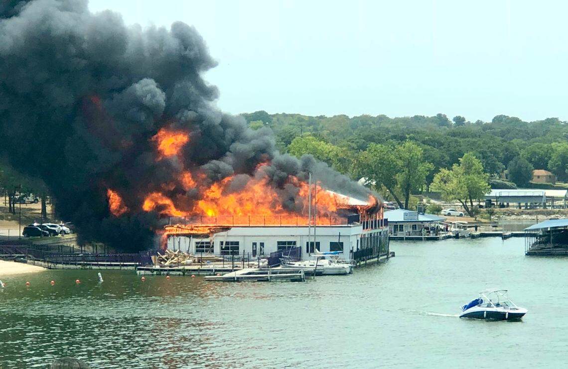 Fire destroyed the former Twisted Oar and Boon-Docks, a 30-year-old floating restaurant.