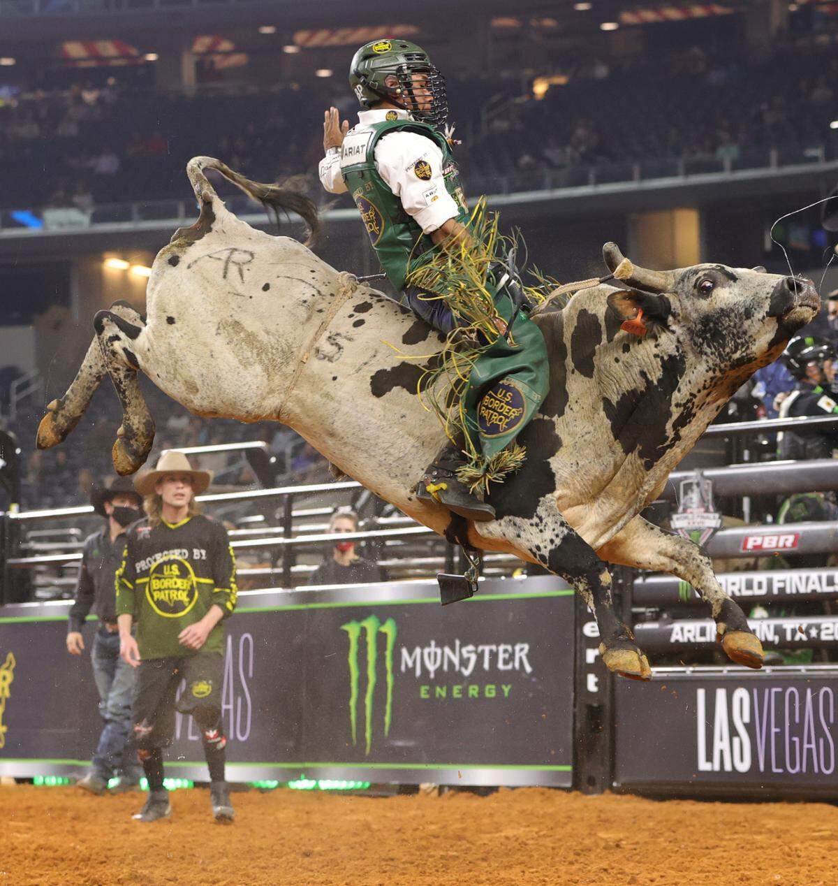 Keyshawn Whitehorse competes during the fourth round of the PBR 2020 World Finals at AT&T Stadium in Arlington.
