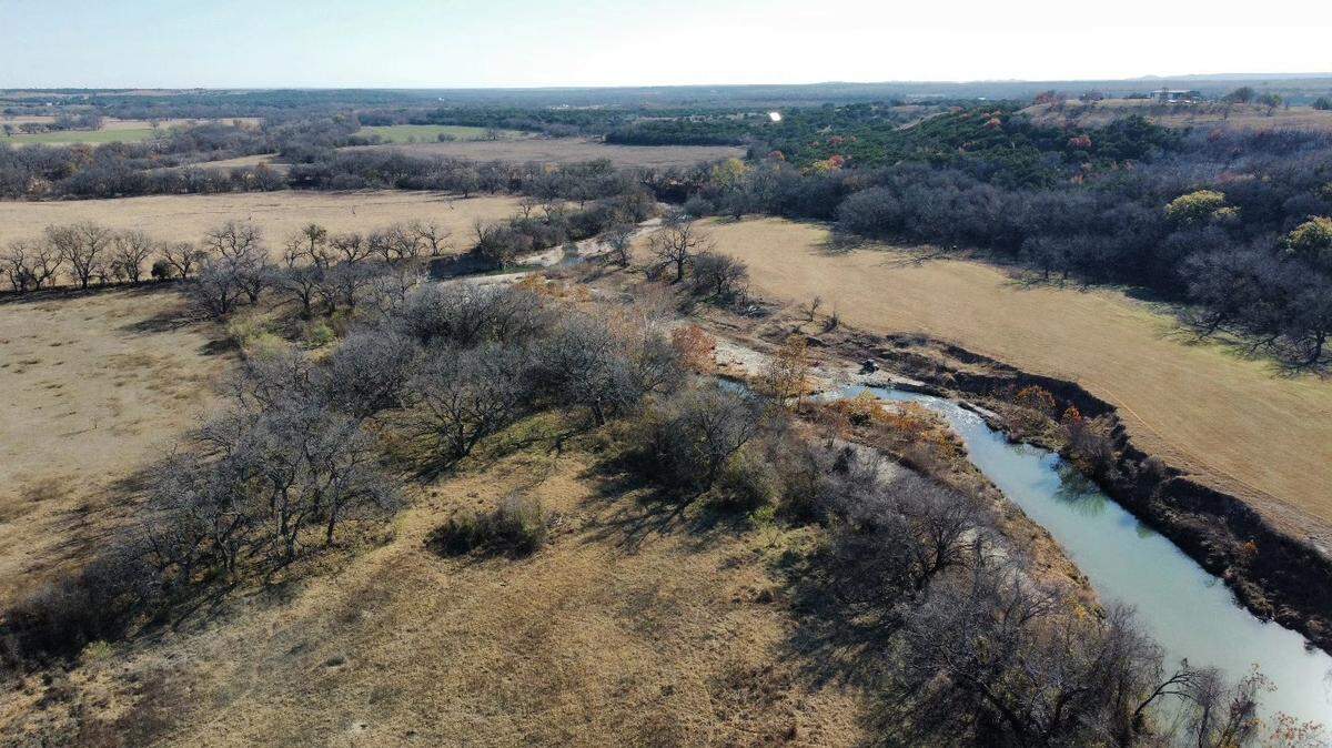In southern Hood County, a proposal to build a large data center called Comanche Circle faces opposition from nearby residents who worry about spoiling scenic Paluxy Valley.
