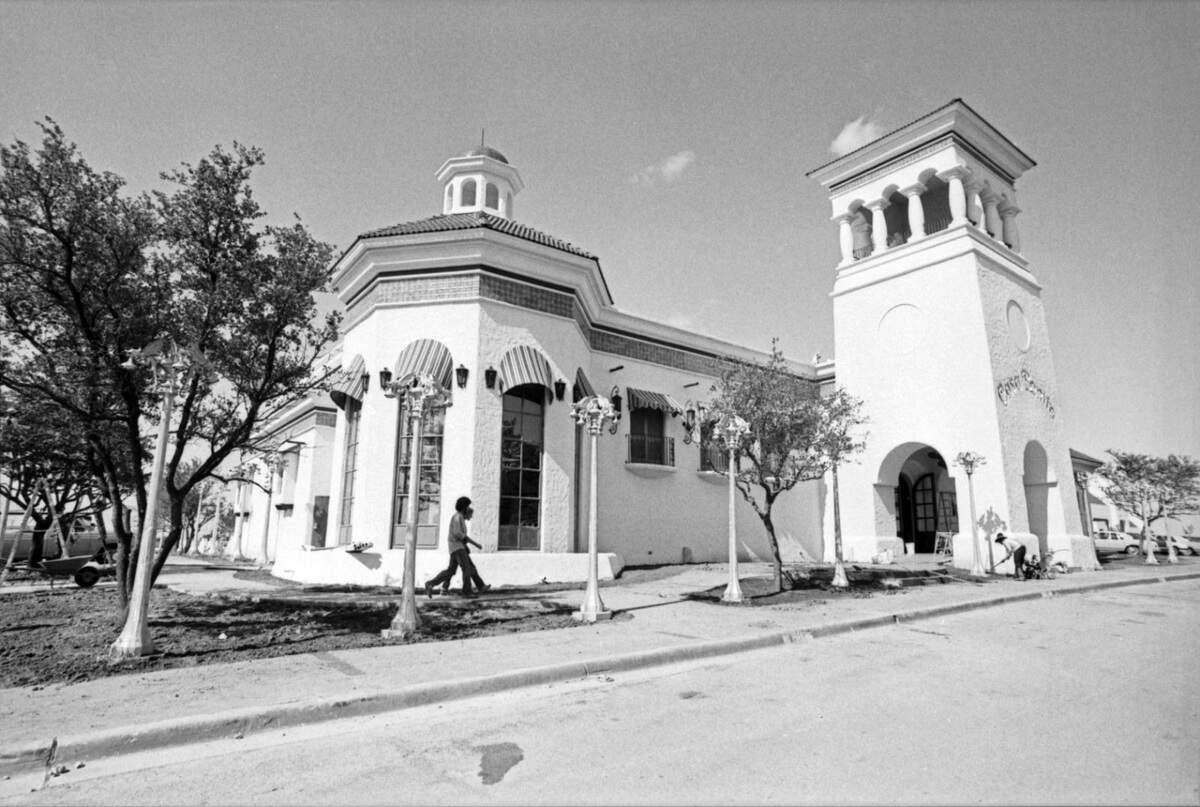 May 21, 1982: The exterior of Casa Bonita, a multi-level Mexican-style buffet restaurant in Fort Worth, during construction prior to its opening. (The location, 4786 Hulen Park Drive near I-20 behind Hulen Mall, is today a Rooms To Go outlet.)