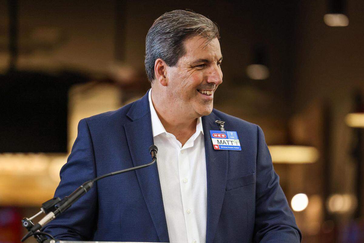 Matt LoBello of H-E-B speaks to the dignitaries gathered for the ribbon cutting event for their new H-E-B location opening in McKinney, Texas on Tuesday, July 18, 2023.