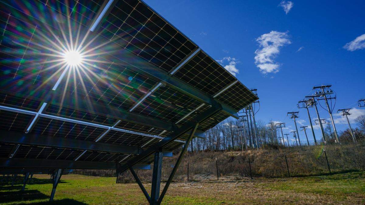 Ground-mounted panels at Dry Bridge Solar Farm in Rhode Island are on the site of a former gravel mining operation. A planned solar project for Granbury has some residents worried.
