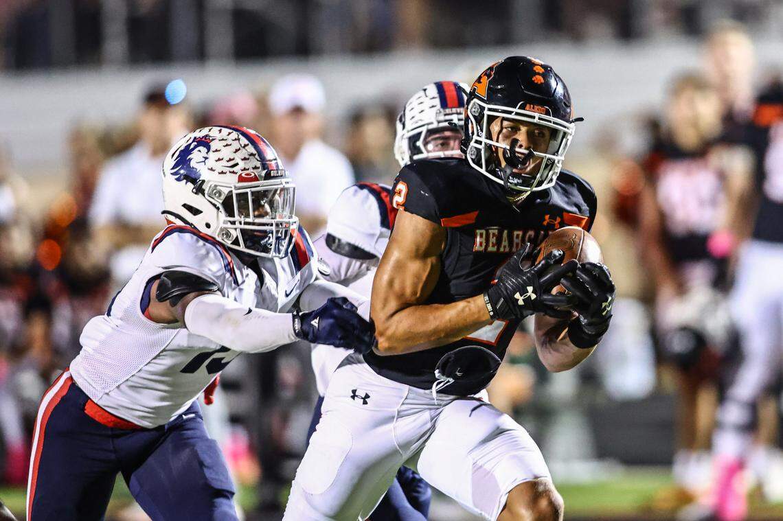 Aledo’s Kaydon Finley Jr. hauls in a 50-yard touchdown catch in the second quarter of the Friday, Oct. 25, game at Tim Buchanan Stadium in Aledo. Special to the Star-Telegram / Tom Marvin