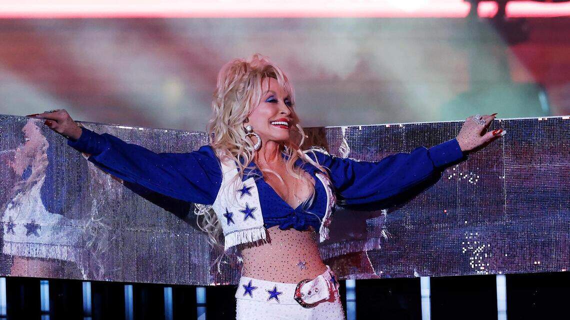 Dolly Parton in Texas, bowling alley closes, common-law marriage | Top stories