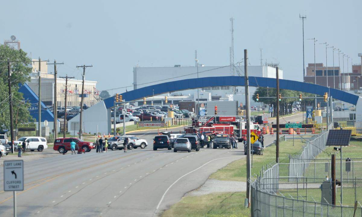 A man is dead after shooting himself Thursday morning at the main entry gate of Lockheed Martin, located in northwest Fort Worth near White Settlement, and police locked down the area while they investigated the man’s briefcase and his car. Police said the briefcase and car have been x-rayed and no explosives were found.