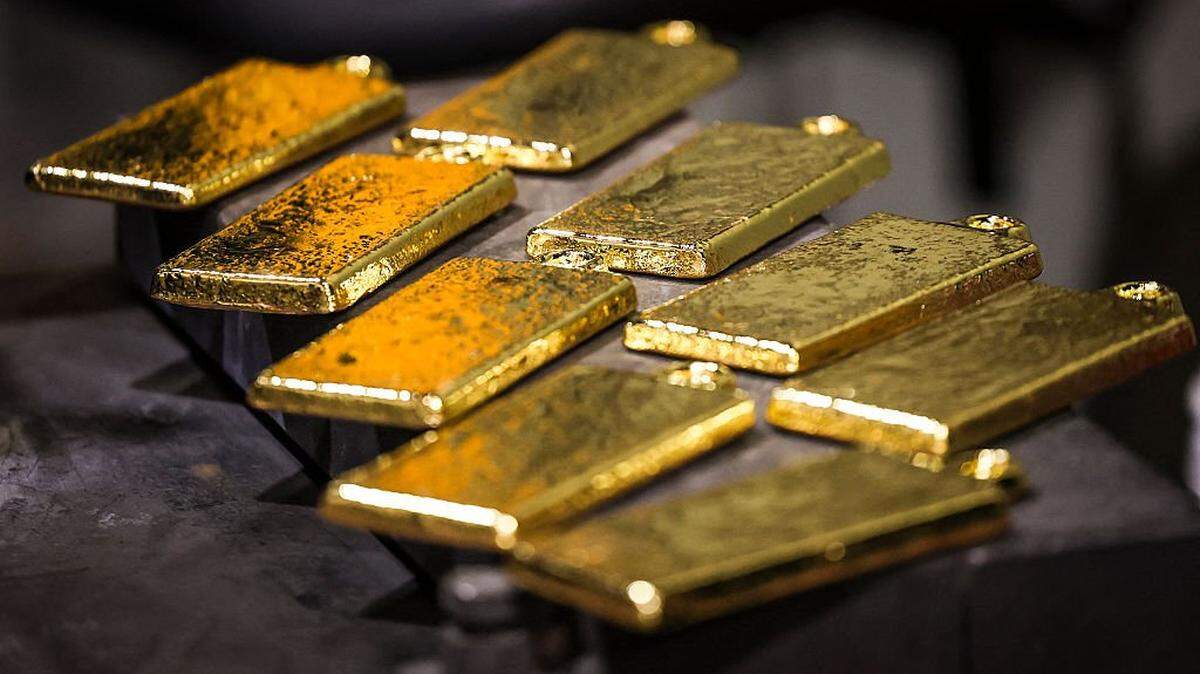 Gold bullion can be seen after being removed from casts at the ABC Refinery smelter in Sydney on April 29, 2025. (Photo by DAVID GRAY / AFP) (Photo by DAVID GRAY/AFP via Getty Images)