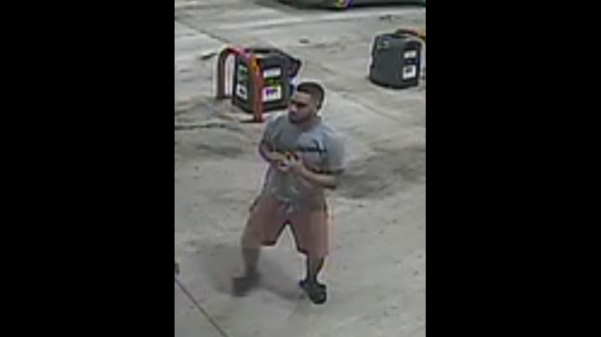 Police believe a person of interest in an aggravated robbery investigation may live in the area near Chisholm Trail Parkway.&nbsp;