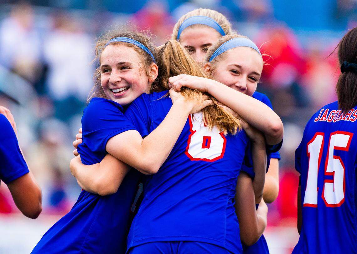 Midlothian Heritage girls soccer team celebrates its 4A state title, 6-0 over Calallen (Matt Smith/Special to the Star-Telegram)