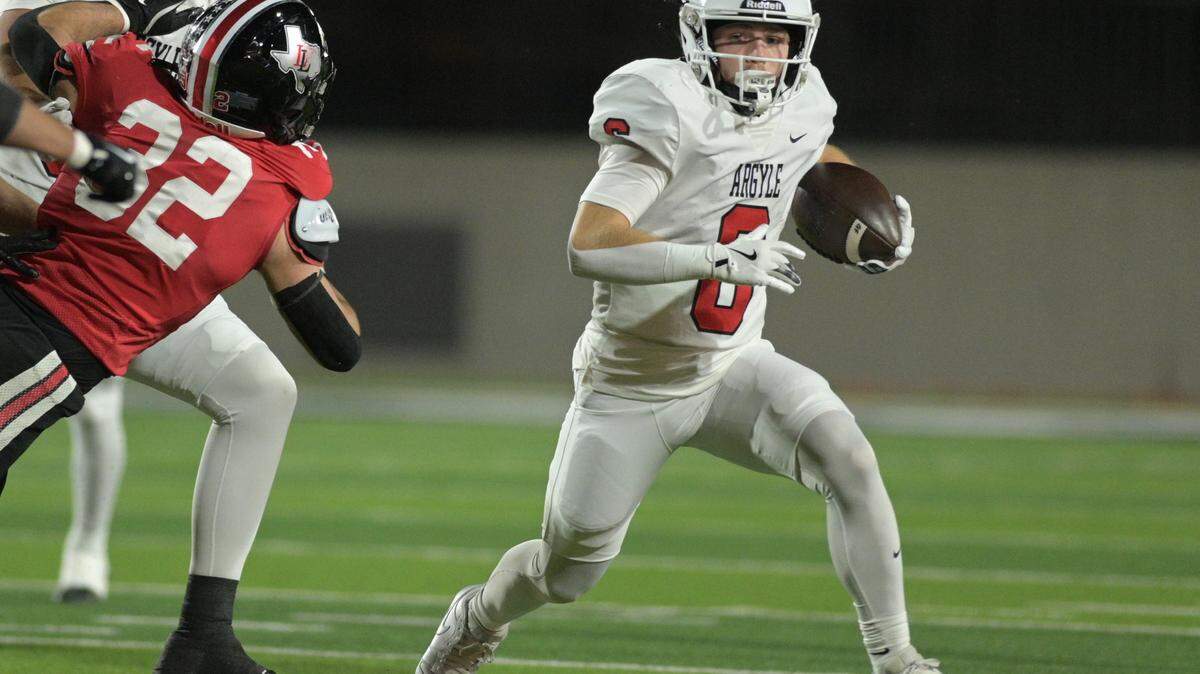 Argyle running back Watson Bell (6) runs down the field during a UIL football playoff game against Lovejoy High School at Children’s Health Stadium in Prosper, Texas on Friday, Dec. 6, 2024.