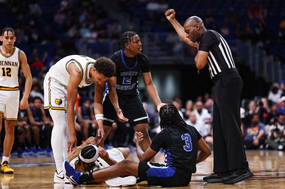 North Crowley guard Kameron Price (2) expresses frusration toward an official after a play in the Class 6A Division I state championship against San Antonio Brennan at The Alamodome in San Antonio, Texas, March 14, 2026.
