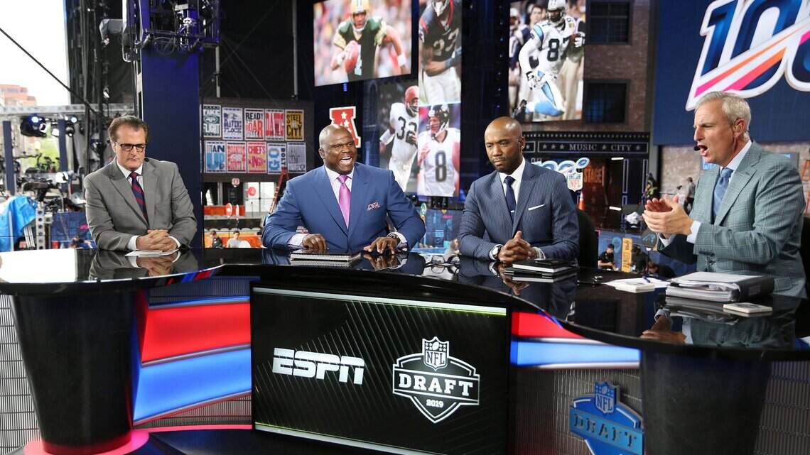 AT&T, DirecTV subscribers could soon lose ESPN, ABC, Freeform amid contract dispute
