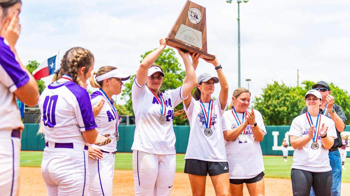Huffman Hargrave defeated Anna 12-0 in six innings during the 4A state championship, Saturday June 1, 2019.