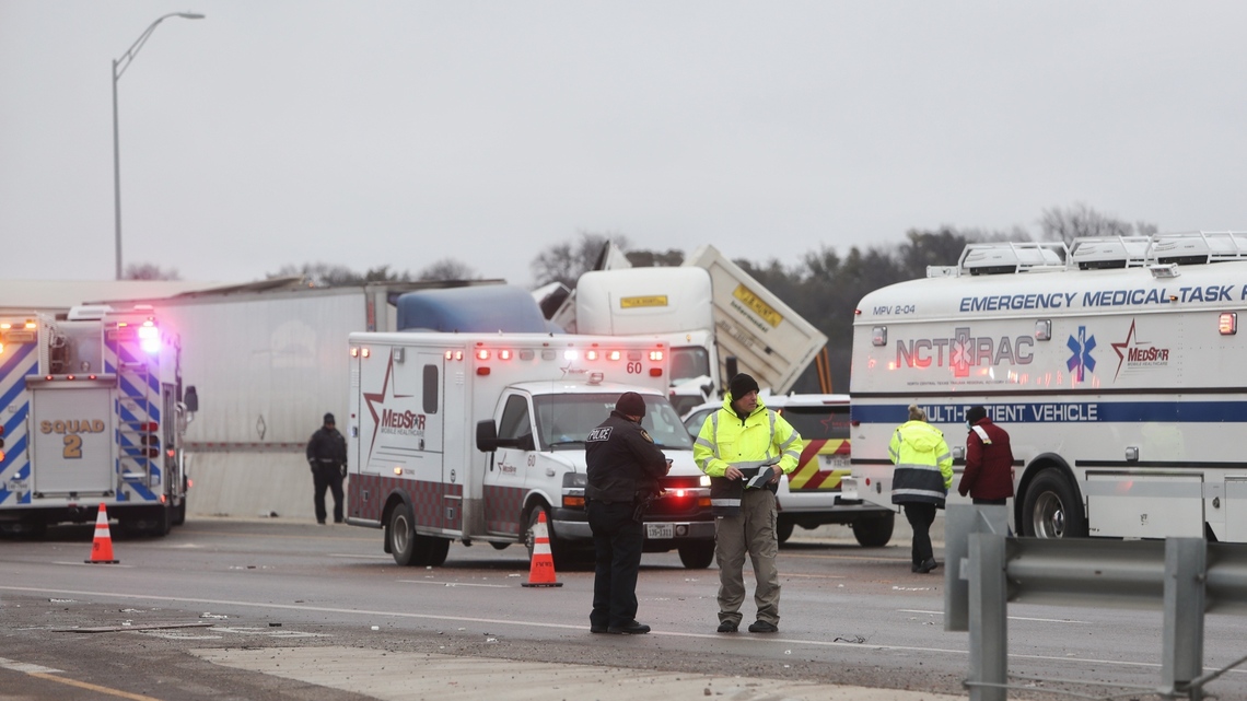 Witness describes I-35W fatal crash in Fort Worth, TX | Fort Worth Star ...