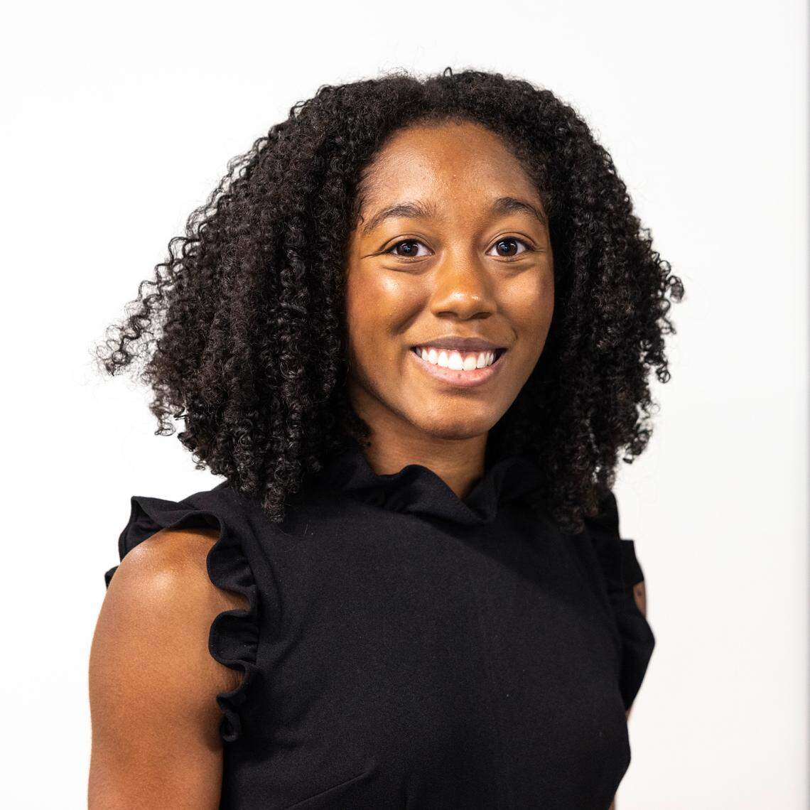 Profile Image of Alyssa Cooper