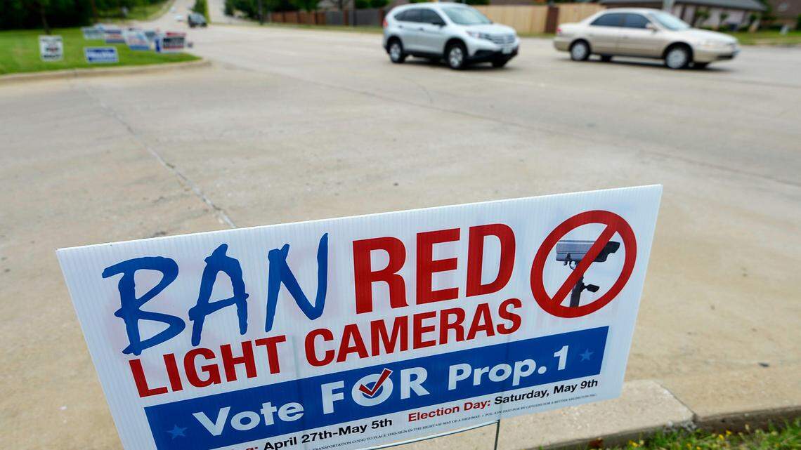 A 2015 campaign sign to turn off red light cameras in Arlington.