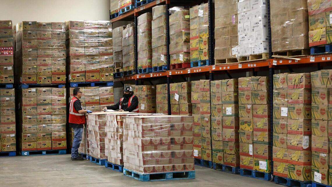 Tarrant Food Bank sets more mobile events because of increasing needs. Here’s the list