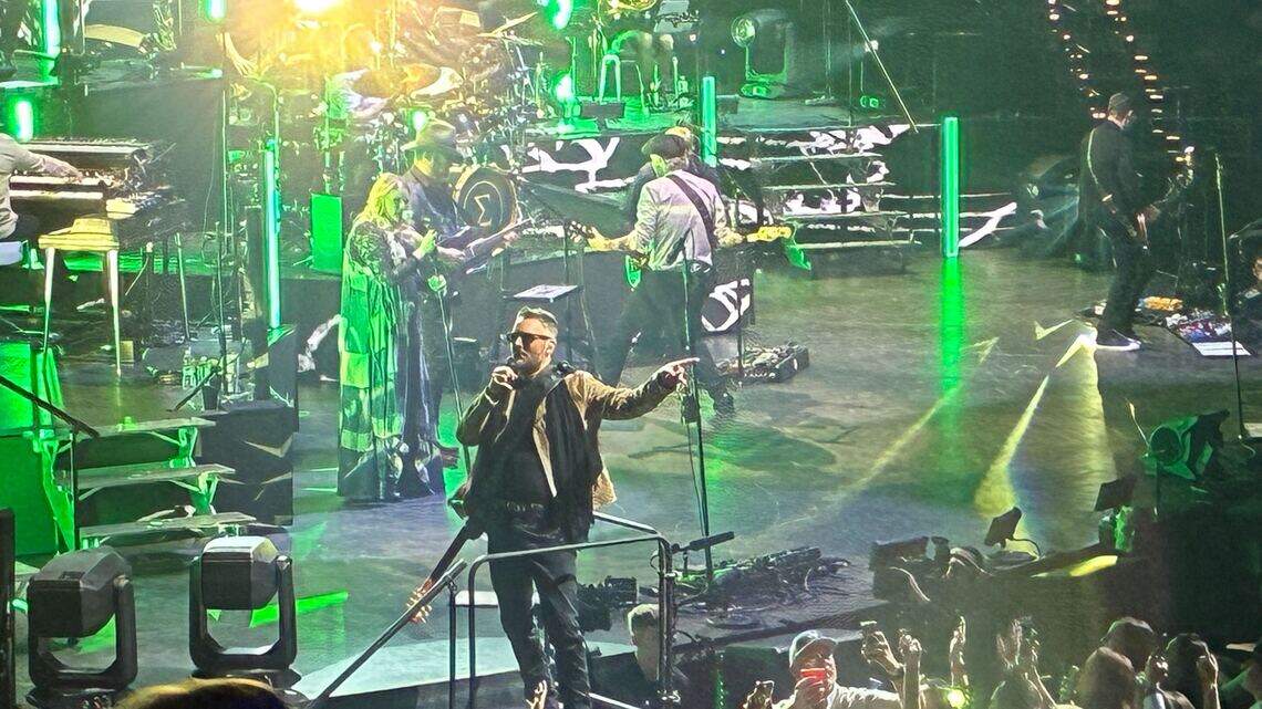 Eric Church fights AI with an orchestra and gospel choir in Fort Worth | Review