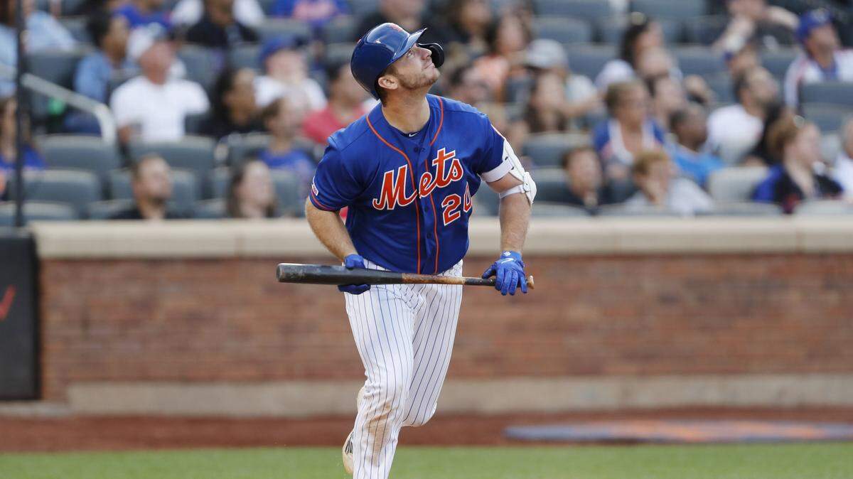 New York Mets’ Pete Alonso, the NL Rookie of the Year, led the majors with 53 home runs in 2019.