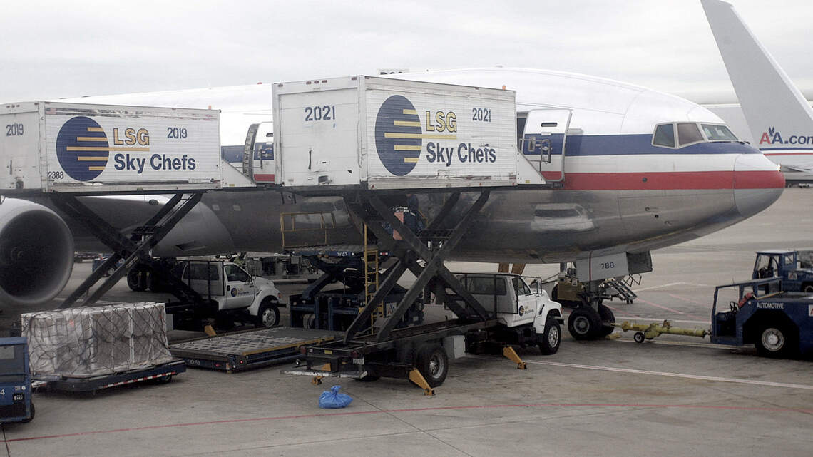2 Dallas-Fort Worth aviation companies face questions from Congress on COVID relief 