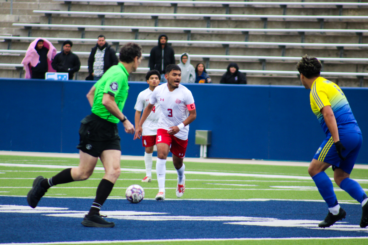 River Oaks Castleberry’s Gerardo Garcia (3) looks for a shot against Nevada Community in a Class 4A Division 1 state semifinal on Saturday, April 5, 2025 at McKinney ISD Stadium in McKinney, Texas. Castleberry defeated Community 2-0.