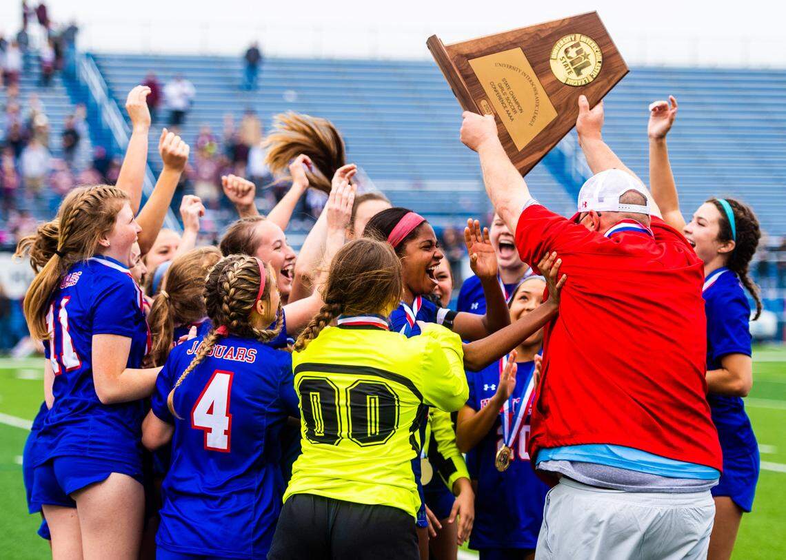 Midlothian Heritage defeated Calallen 6-0 to win its second UIL Class 4A title since 2018. (Matt Smith/Special to the Star-Telegram)