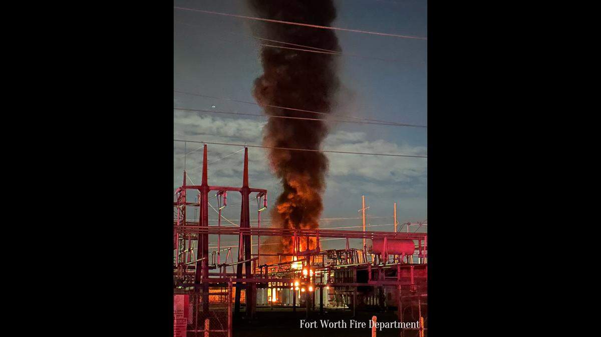 An electrical substation in Fort Worth erupted in flames Wednesday evening.