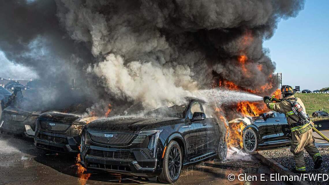 6 electric SUVs destroyed, 2 damaged in fire at Fort Worth Cadillac dealership