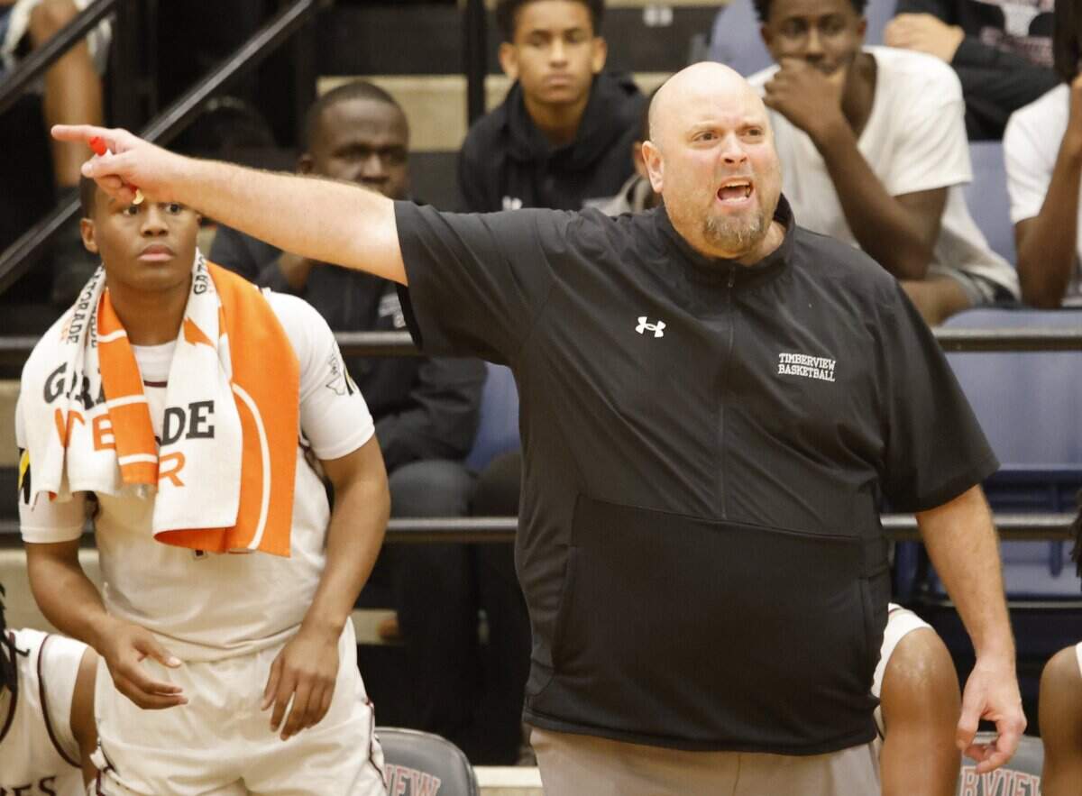 Mansfield Timberview head coach Matt Workman shouts instructions to his offense as they play Mansfield Summit during the second half of a UIL boys basketball game at Mansfield Timberview High School in Arlington, Texas, Tuesday Feb. 10, 2026.
