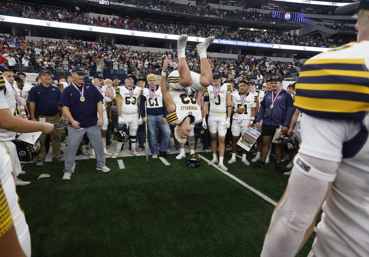 Stephenville linebacker Caleb Taylor (33) does a backflip during dance party after defeating Kilgore in the UIL Class 4A Division I championship game on Friday Dec. 19, 2025 at AT&T Stadium in Arlington, Texas.