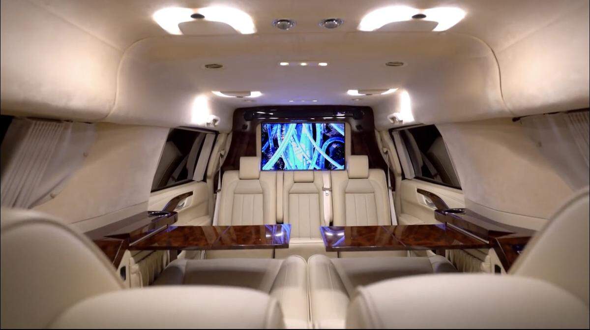 Brady Escalade inside #1