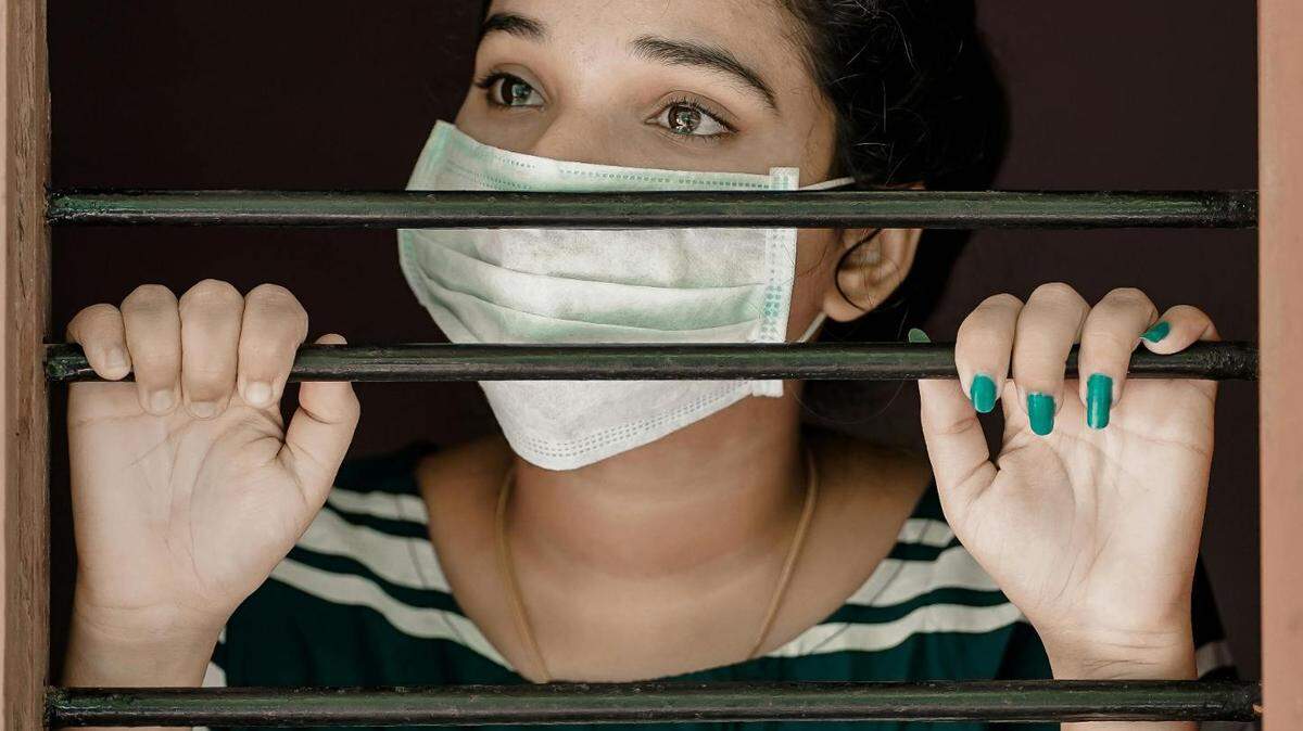 Though the Centers for Disease Control and Prevention has loosened limitations on individuals who test positive, as long as they ‘start to feel better’ and don’t have a fever, studies show the virus still looms.