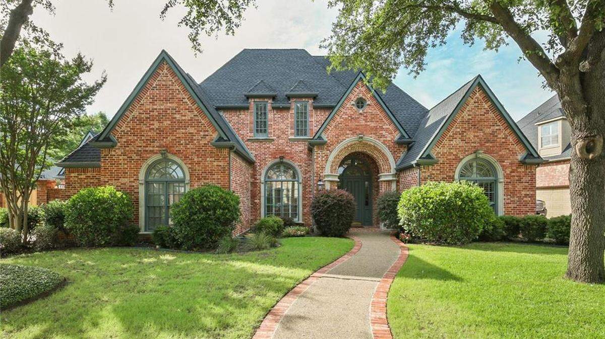 The home at 2804 Mill Haven Court is completely updated. 