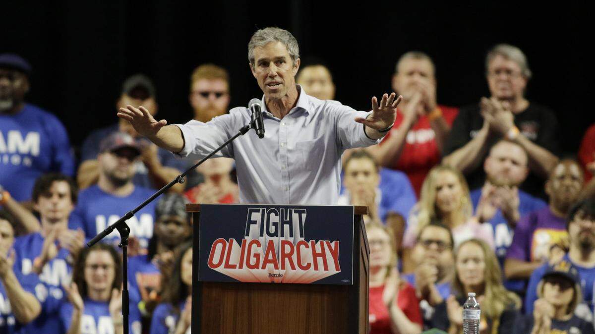 Beto O’Rourke speaks at the Bernie Sanders Fight Oligarchy rally at Dickies Arena in Fort Worth on Sunday, June 22, 2025.