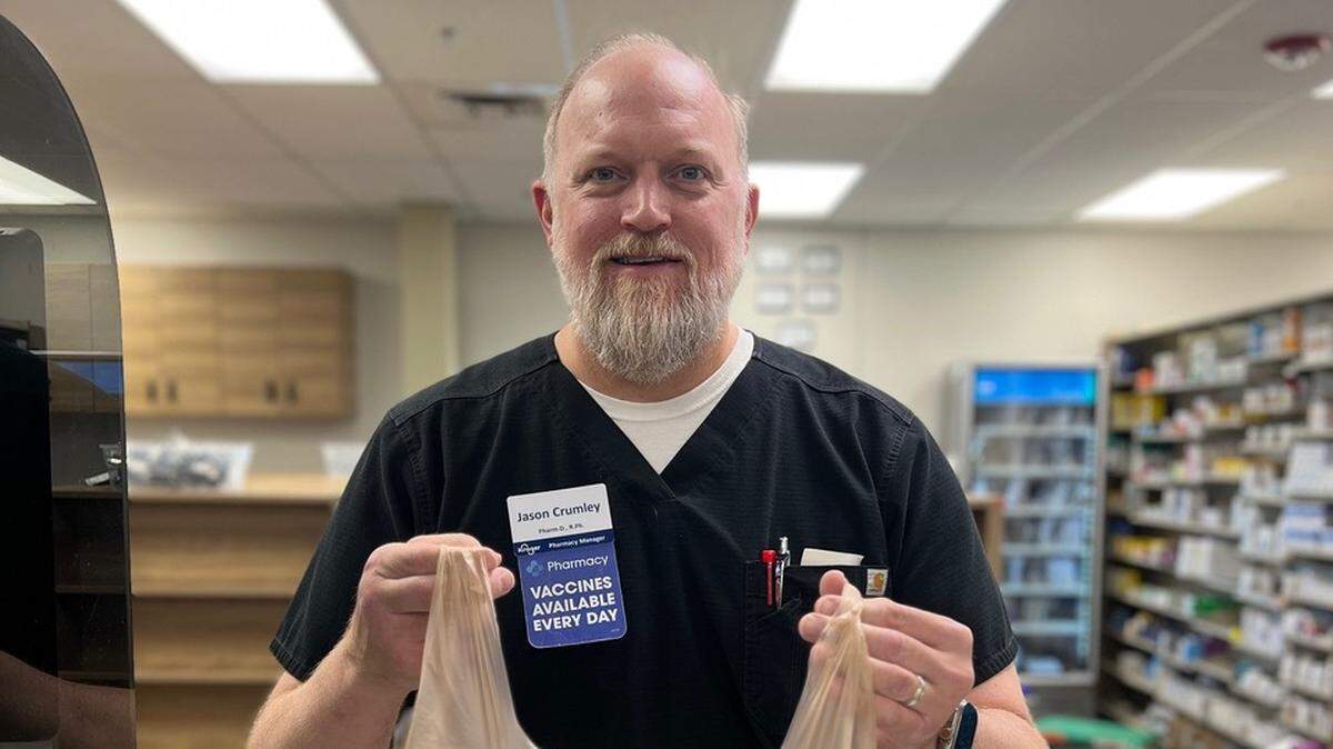 Kroger pharmacies are giving away free wellness kits to teachers and school staff.