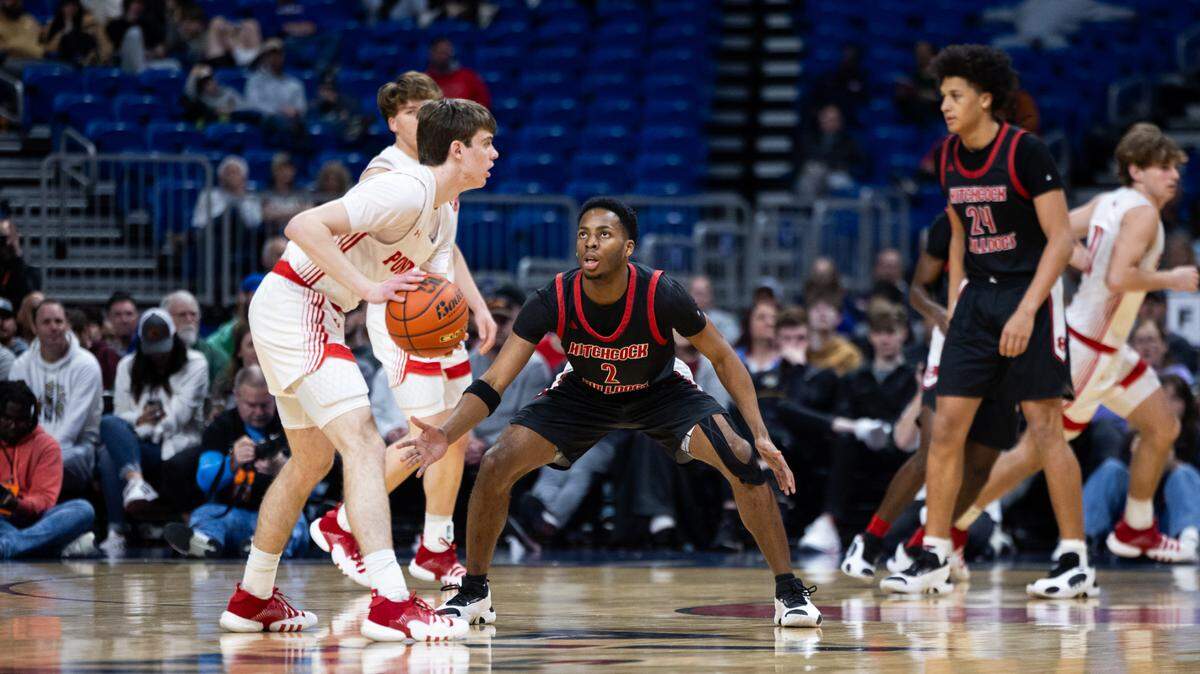 Hitchcock’s Damien McDaniel (2) plays defense against Ponder in the Class 3A state championship game on Saturday at the Alamodome in San Antonio. Hitchcock defeated Ponder 53-49.