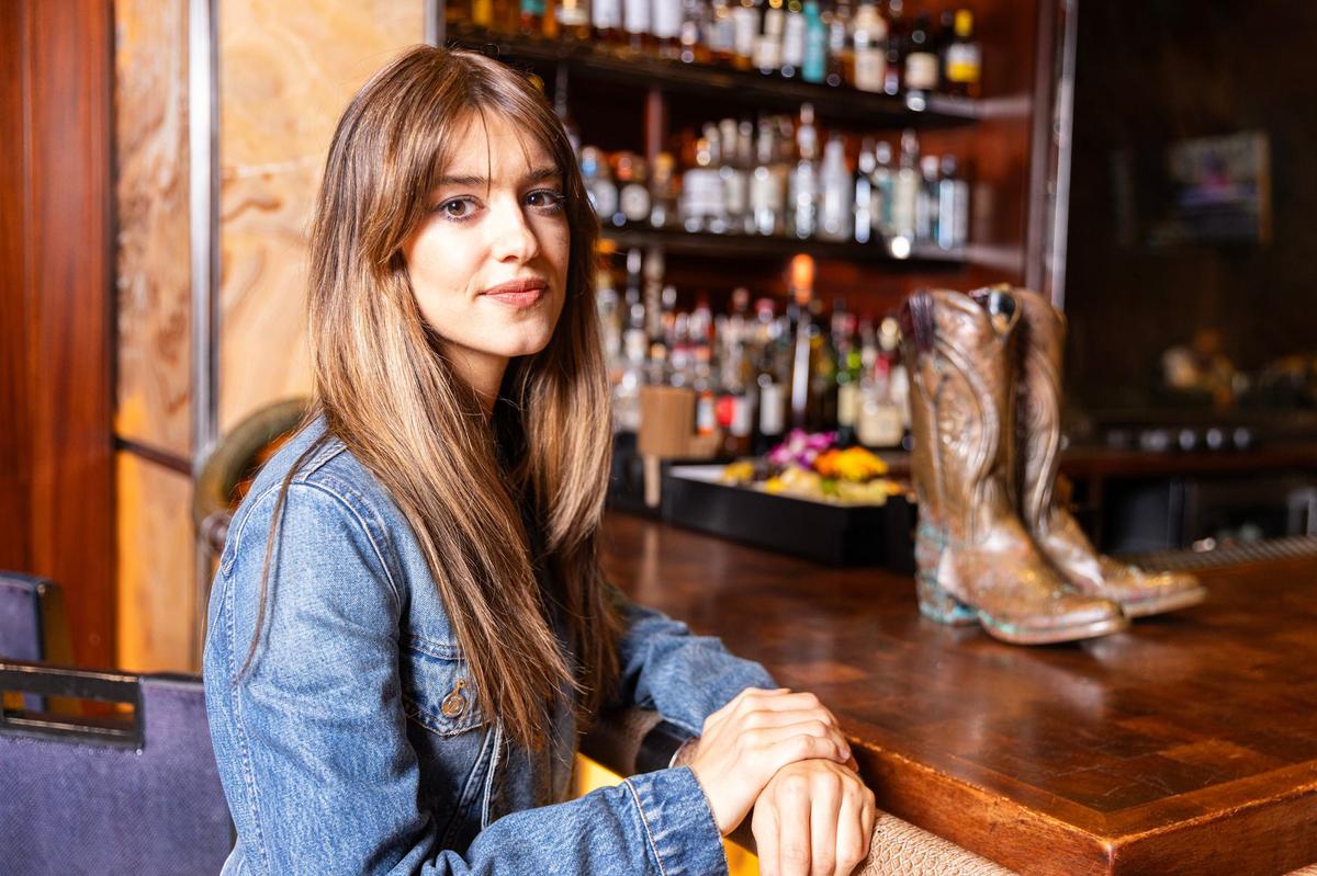 Daisy Edgar-Jones, the lead actress in the new ‘Twisters’ movie, is photographed at the Rattlesnake bar inside the Ritz-Carlton Hotel in Dallas on Thursday, June 20, 2024.