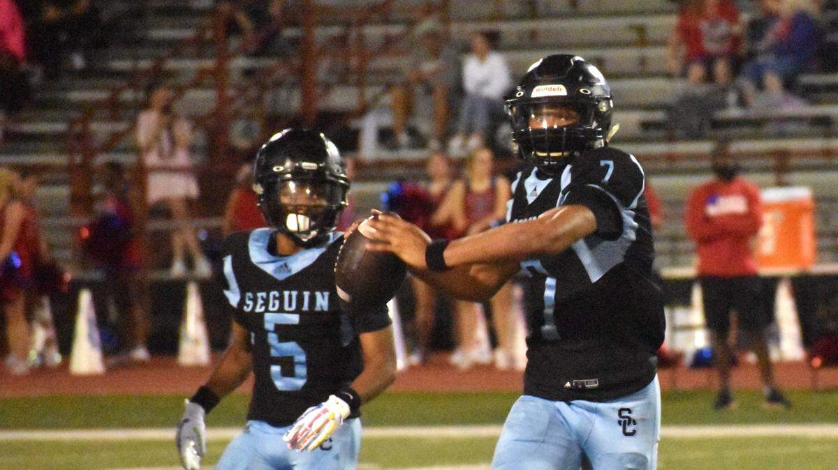 Arlington Seguin narrowly defeats Burleson on Friday.