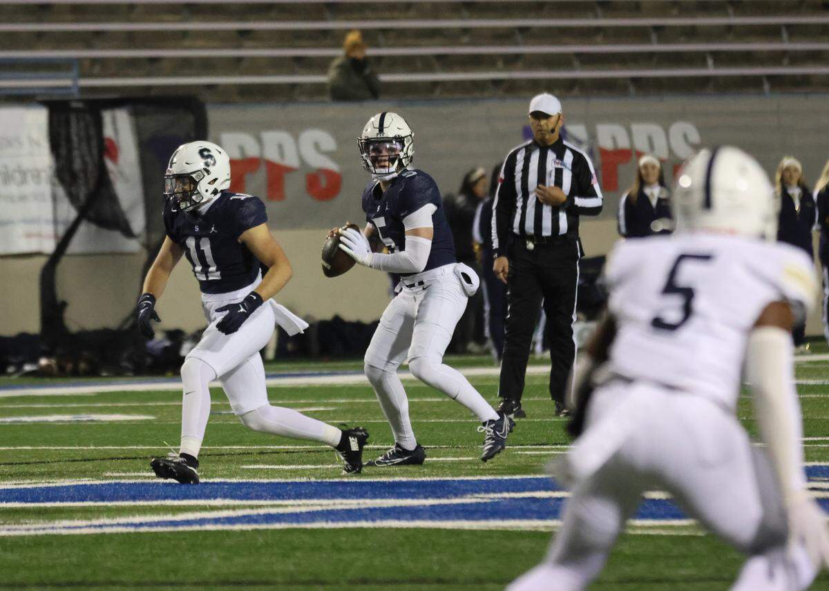Fort Worth All Saints quarterback Gavin Beard prepares to pass in the TAPPS Division II state championship Friday in Waco.